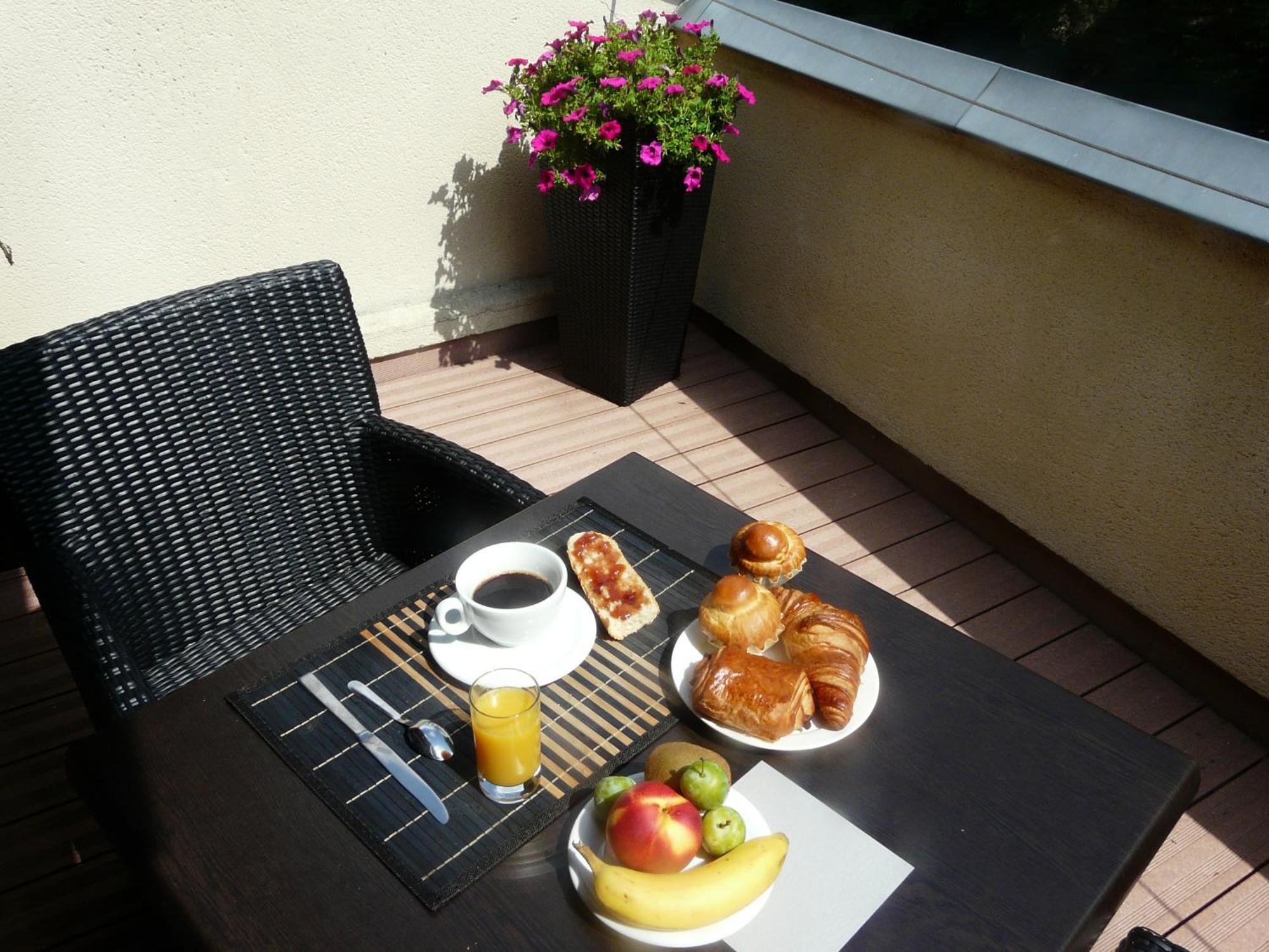 Brit Hotel Du Ban Chaudes-Aigues Kültér fotó