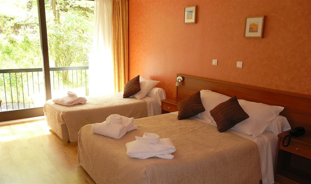 Brit Hotel Du Ban Chaudes-Aigues Kültér fotó